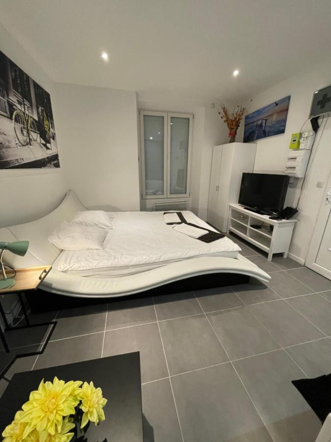 Superbe Jacuzzi Cdg *