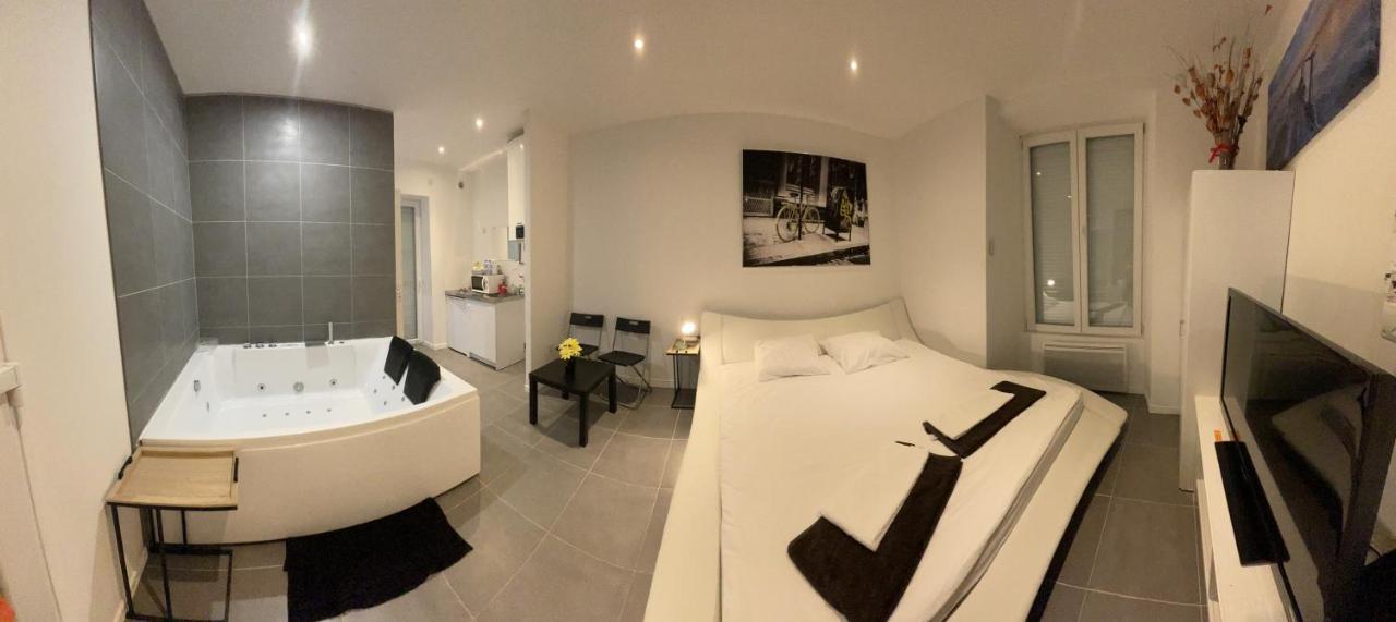 Superbe Jacuzzi Cdg
